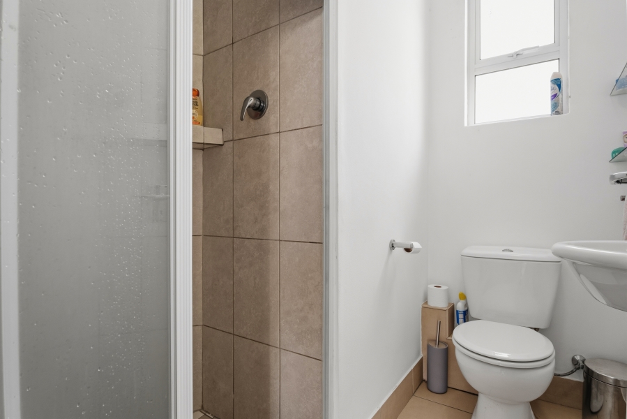 2 Bedroom Property for Sale in Kenilworth Western Cape